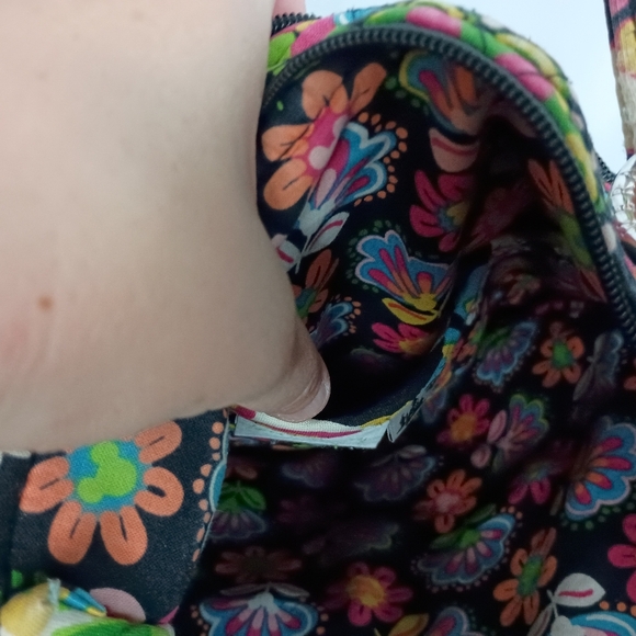 VERA BRADLEY Colorful Limited Edition Disney Black Quilted Crossbody Bag - Picture 8 of 11